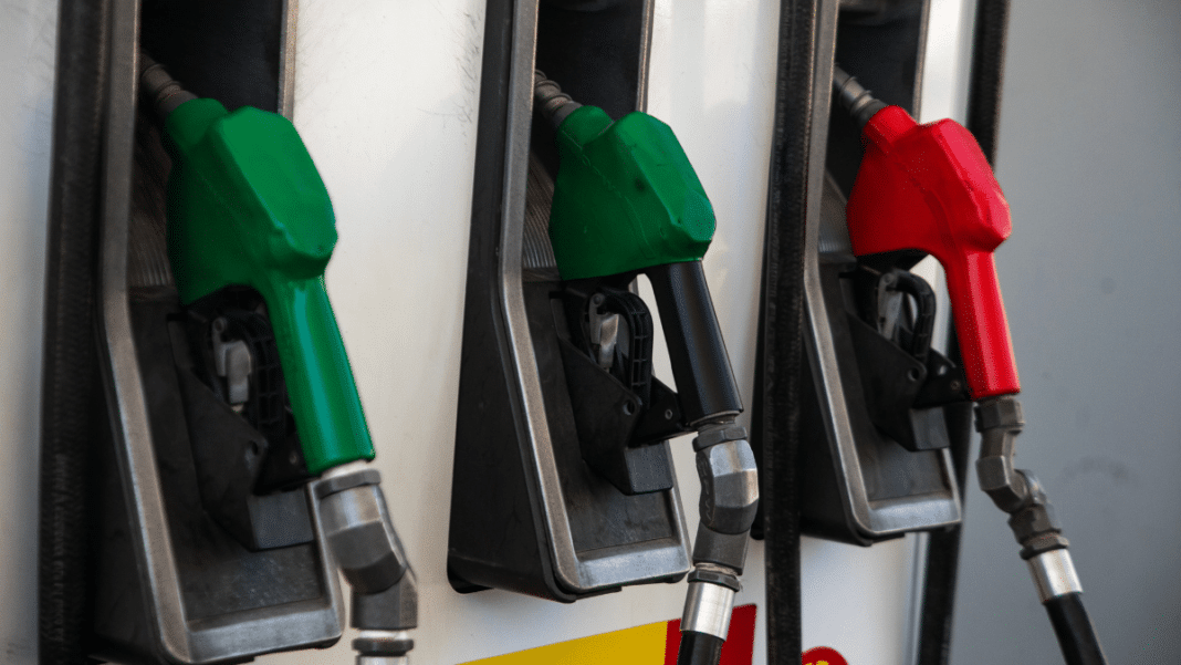 ¡Ahorros en el Tanque! Baja de Precios en Bencinas y Parafina este Jueves