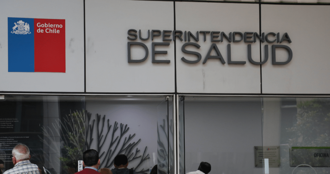 ¡Descubre cómo la Superintendencia de Salud evalúa los planes de 5 isapres para pagar su millonaria deuda!