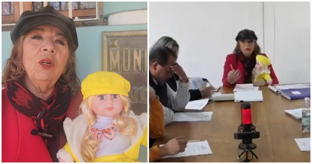 ¡Escándalo en el Concejo Municipal de Nogales! La Alcaldesa Llega con una Muñeca y Organiza un Concurso para Ponerle Nombre