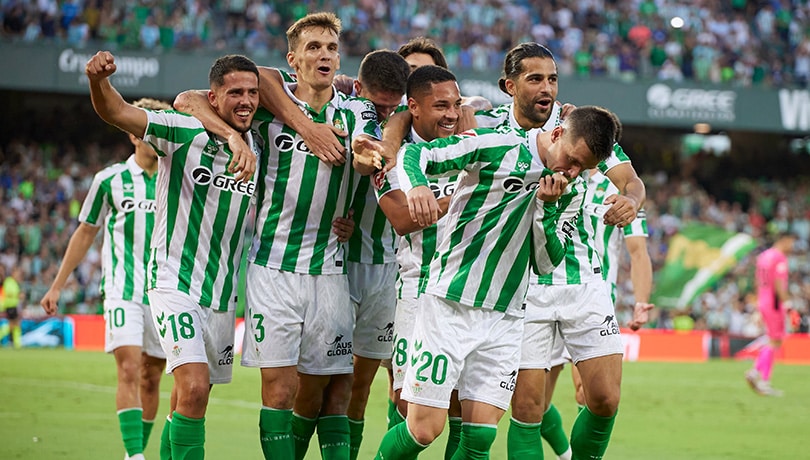 ¡Golpe Devastador para el Real Betis! La Estrella Ofensiva Vitor Roque Sufre Lesión