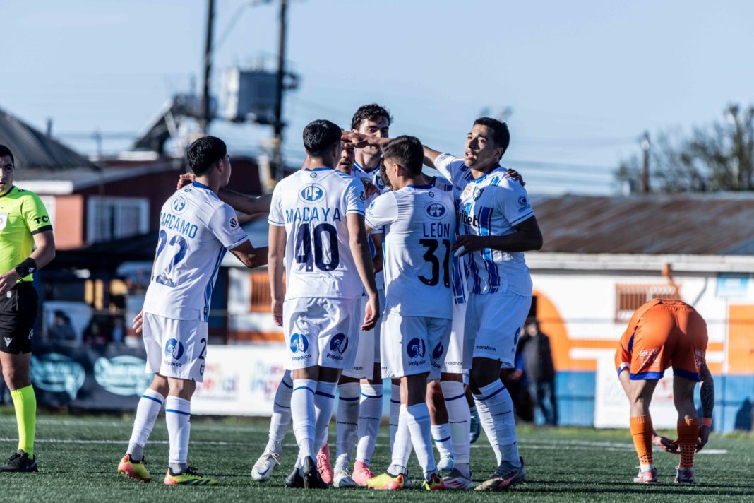 ¡Huachipato Domina la Copa Chile! Acereros Vencen a Imperial Unido y Aseguran Ventaja