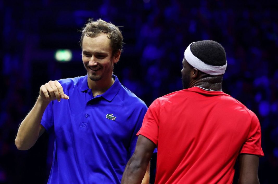 ¡La Laver Cup Continúa con Emocionantes Victorias! Tiafoe y Fritz Lideran al Equipo del Resto del Mundo