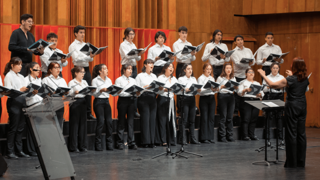 ¡Prepárate para Deleitarte con las Voces Angelicales del Coro de Niños y Niñas FOJI en el Encuentro Coral de la Red de Colegios SIP!