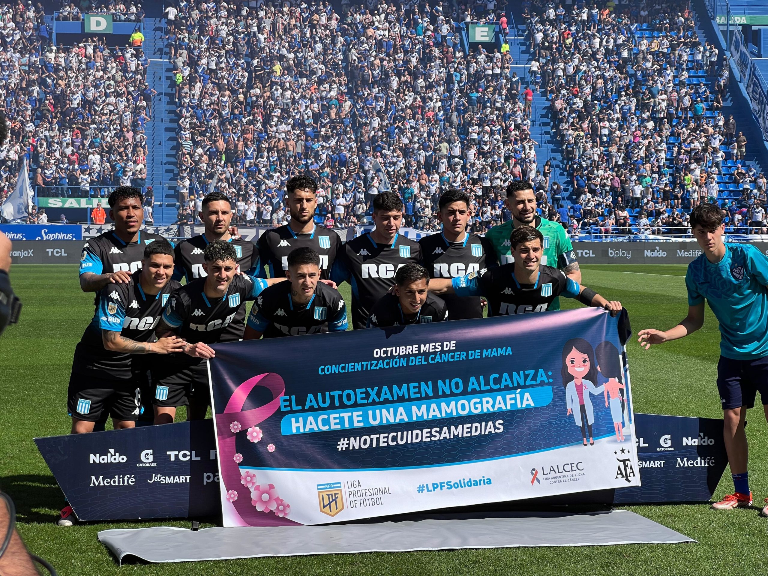 ¡Arias Pierde la Batalla, pero la Guerra Continúa! Derrota Dolorosa de Racing Ante Vélez