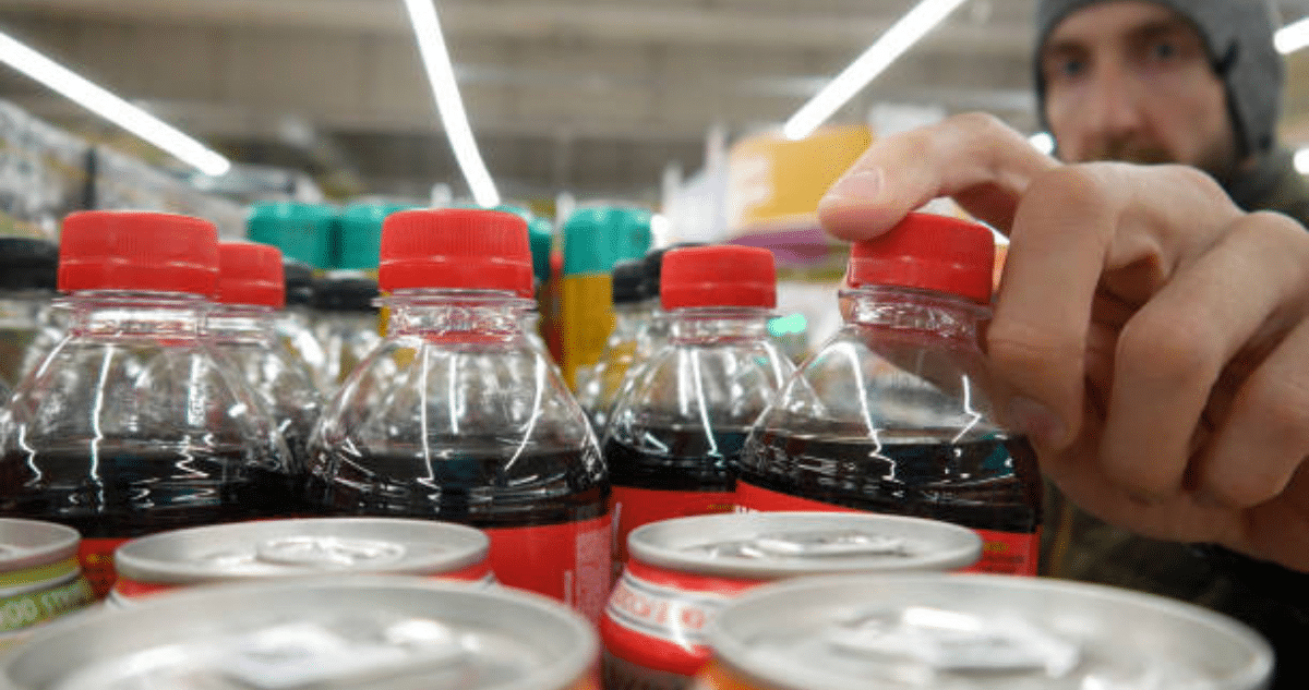 ¡Descubre el Peligroso Secreto Oculto en tu Botella de Coca-Cola!