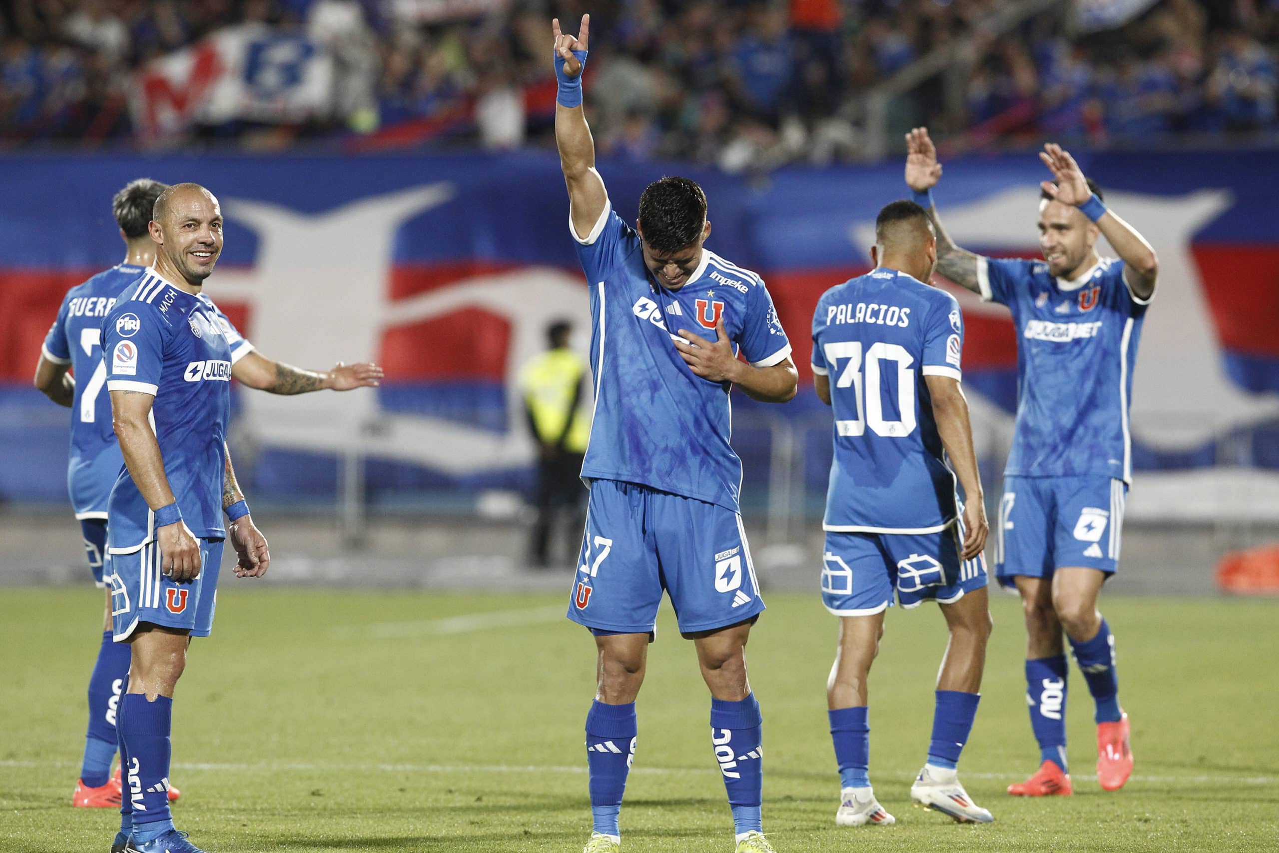 ¡La U Resurge! Derrota a La Calera y Reaviva sus Sueños de Campeonato