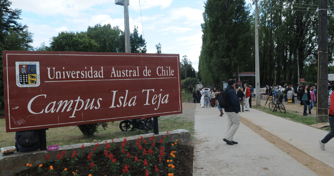 Amenazas Paralizan la Universidad Austral: Estudiantes y Trabajadores en Alerta