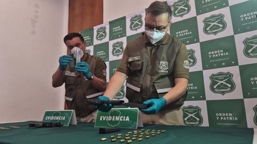 Carabineros Detienen a Peligroso Sujeto con Ametralladora Artesanal UZI en Antofagasta