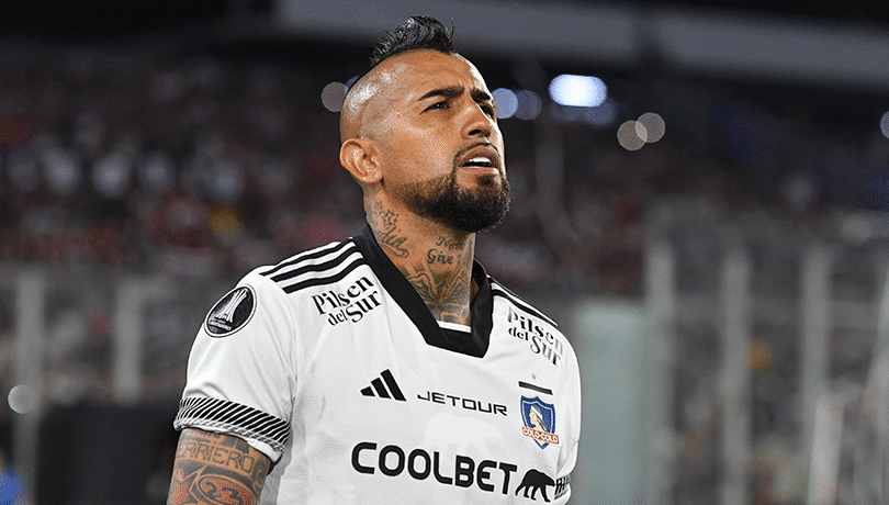 Colo-Colo Conquista el Liderato: Vidal Apunta a la U y su Oportunidad Perdida