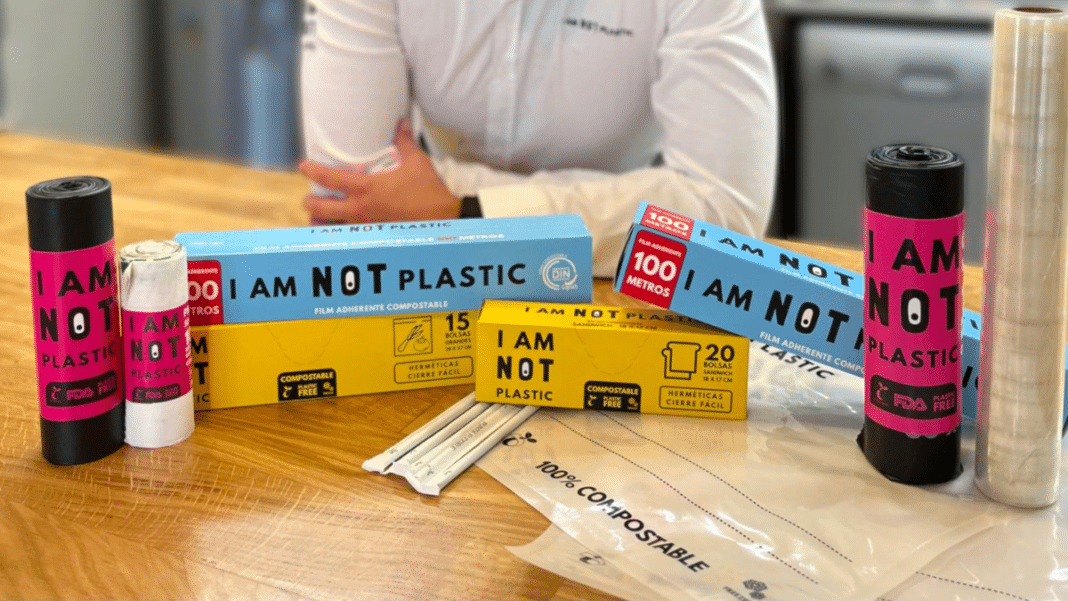 Descubre cómo I Am Not Plastic está revolucionando la lucha contra el plástico de un solo uso