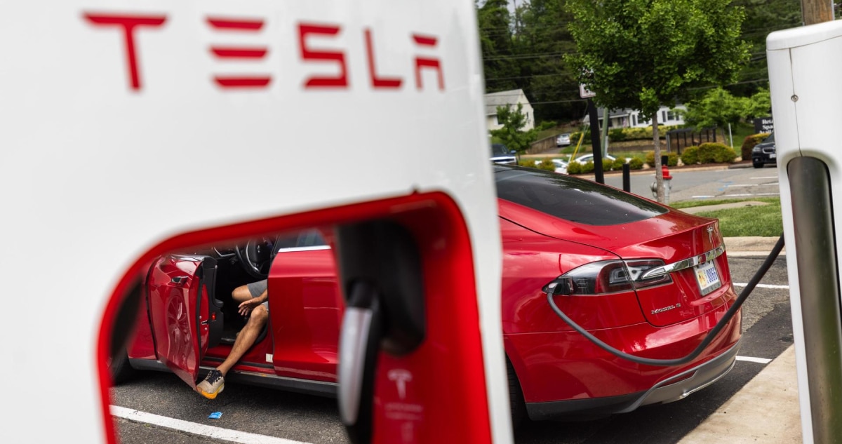 Descubre cómo Tesla está superando los desafíos económicos y lanzando nuevos modelos asequibles