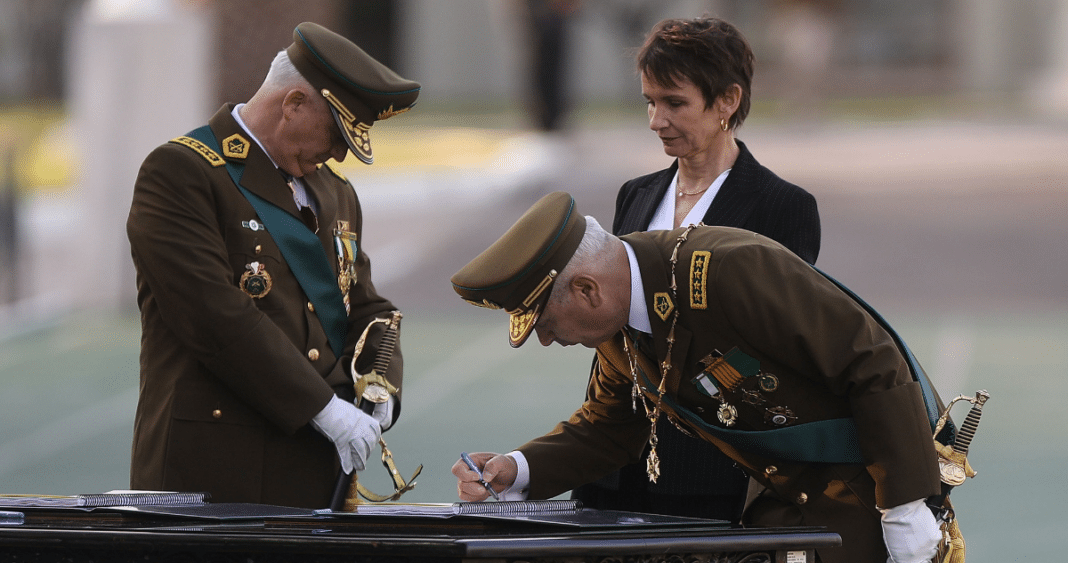 Marcelo Araya Asume el Mando de Carabineros: Un Llamado a la Acción y el Compromiso