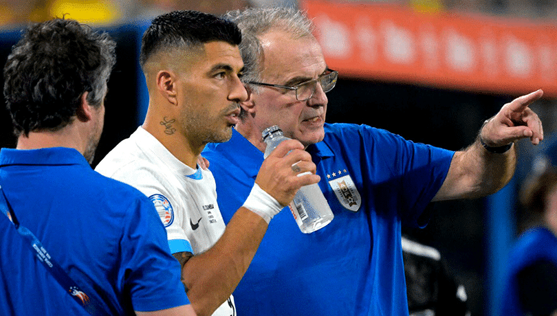 Suárez Expone el Caos Bajo el Mando de Bielsa en la Selección de Uruguay