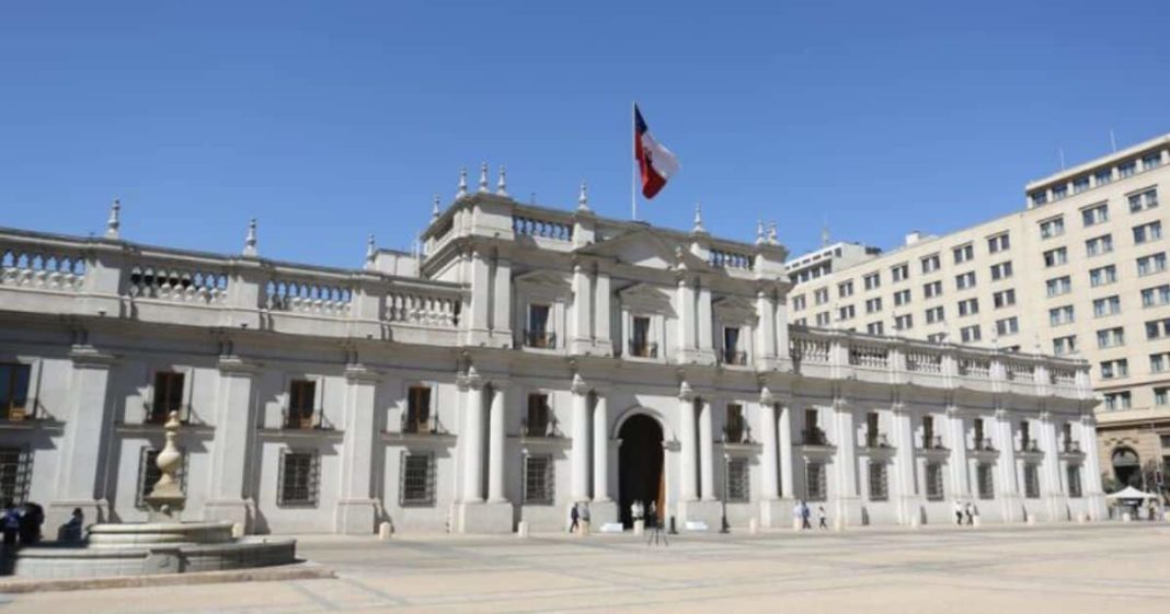 Tragedia en La Moneda: Gobierno Anuncia Investigación Exhaustiva Tras Muerte de Trabajador