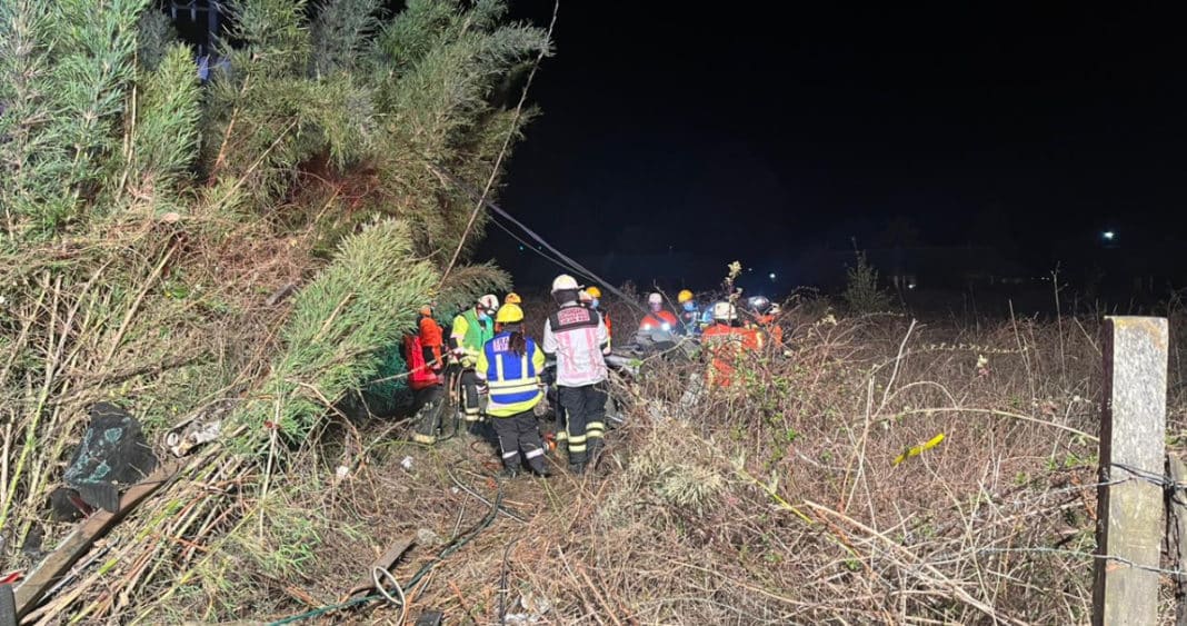 Trágico Accidente en Ruta Villarrica-Lican Ray: Conductor Pierde la Vida en Impactante Choque y Vuelco