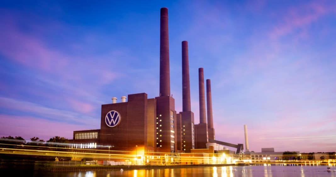 Volkswagen en la Encrucijada: Cómo la Empresa Enfrenta una Tormenta Perfecta