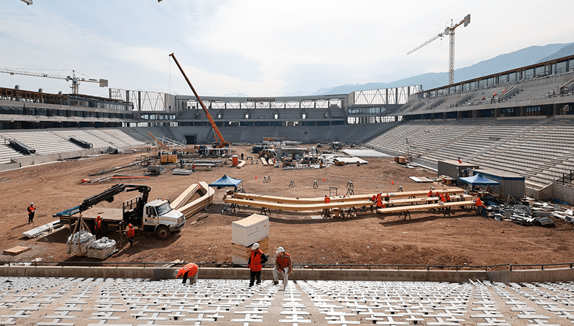 ¡Bienvenidos al Nuevo Hogar de los Cruzados! La UC Comienza a Instalar las Butacas en su Impresionante Estadio