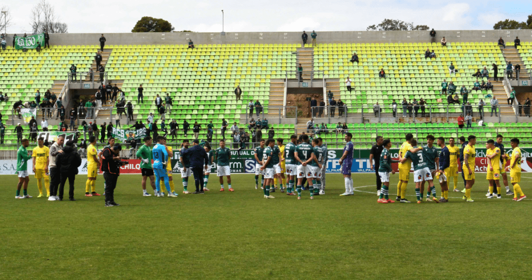 ¡Caos en el Fútbol de Primera B! Partido entre Wanderers y UdeC Suspendido Minutos Antes del Inicio