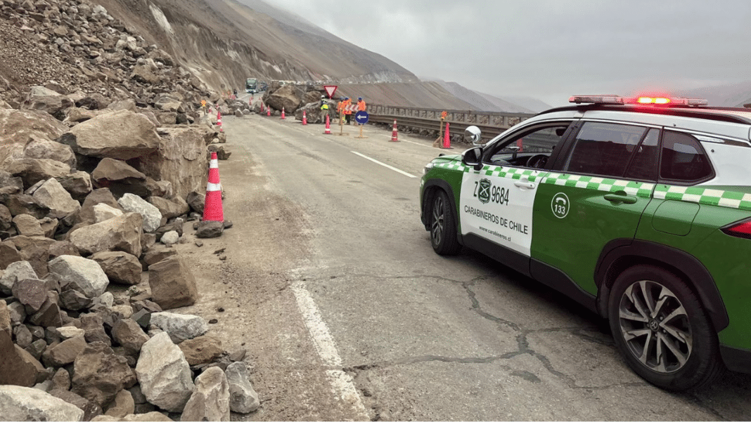 ¡Caos en la Ruta 5 Norte! Nuevo derrumbe interrumpe el tránsito en la Región de Arica