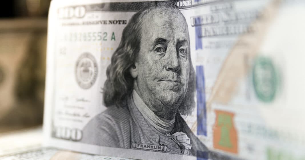 ¡El Dólar Cede y el Cobre se Recupera: Descubre el Impacto en la Economía Chilena!