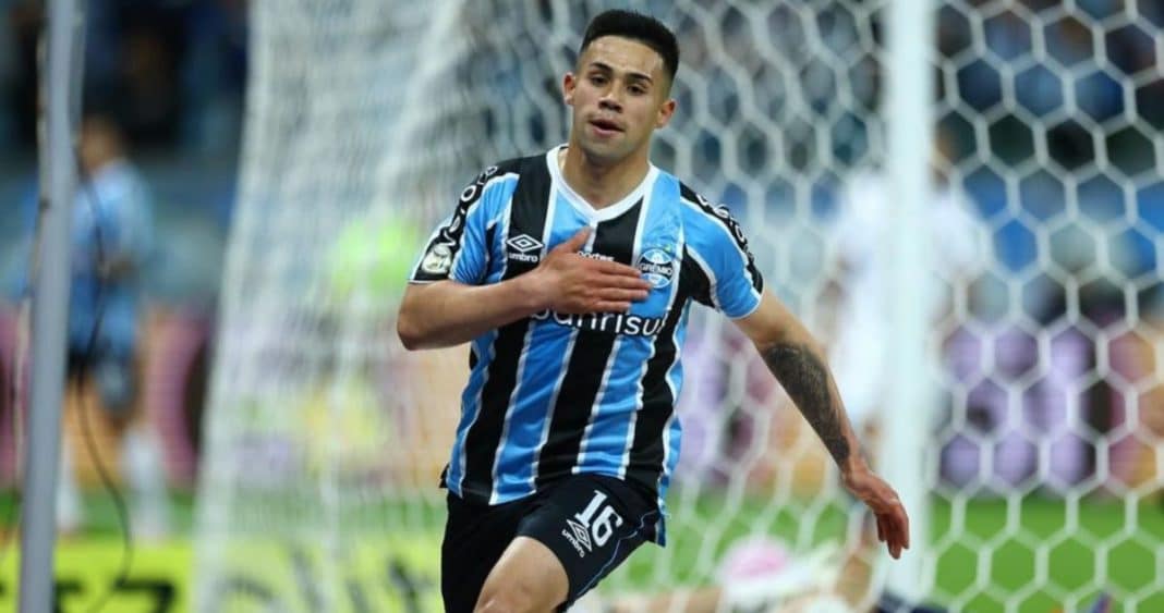 ¡Gol Histórico! El Debut Goleador de Alexander Aravena en el Gremio de Brasil