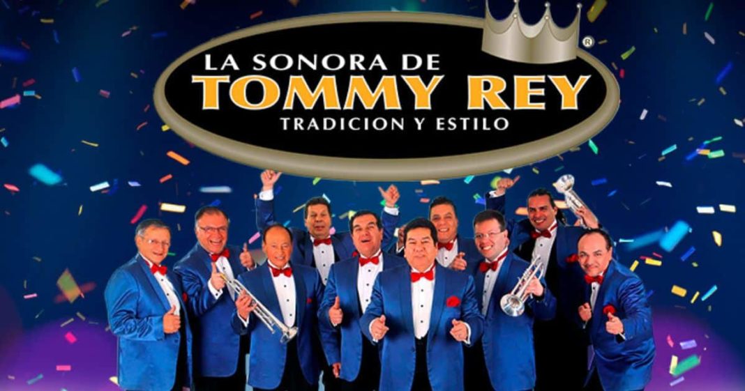 ¡La Sonora de Tommy Rey Enciende la Noche en Monticello con sus Éxitos Inolvidables!