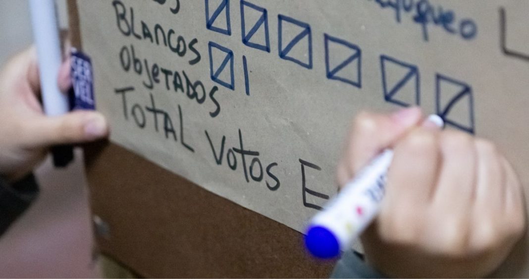 ¡No te pierdas este fin de semana electoral! Descubre qué comercios estarán cerrados y cómo excusarte si no puedes votar