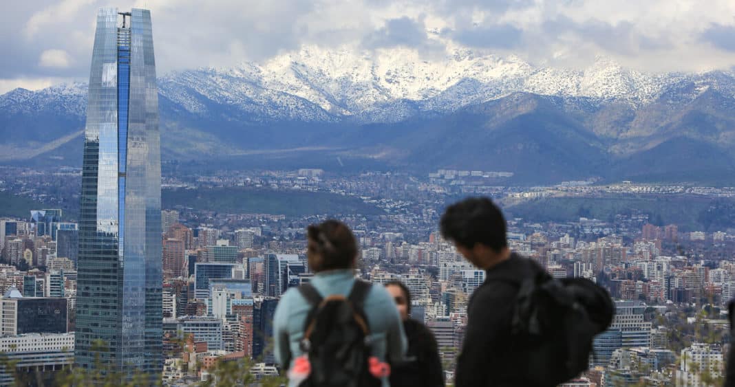 ¿Cómo el FMI Ajusta sus Proyecciones Económicas para Chile y América Latina?