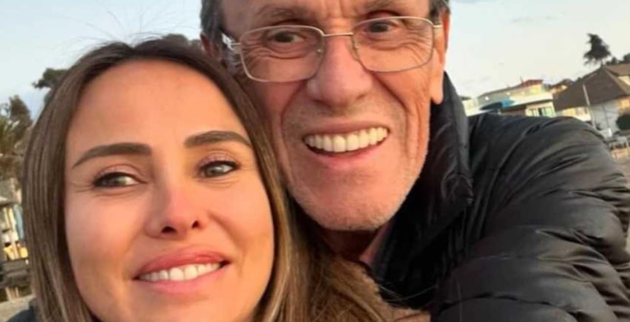 Paloma Aliaga Honra la Memoria de su Padre Amado