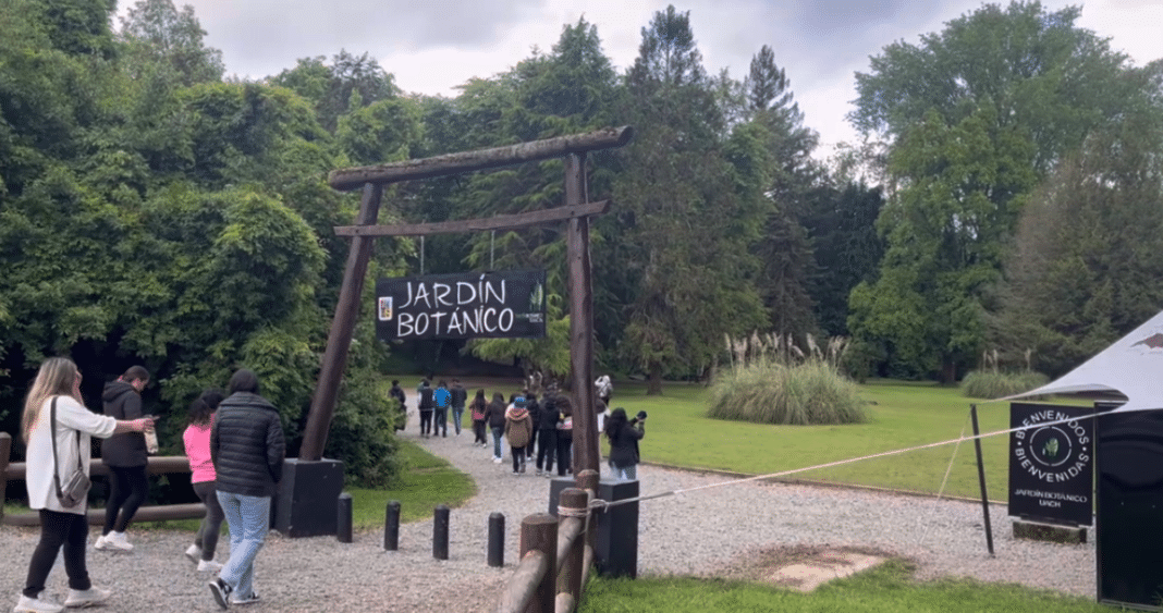 Protegiendo la Biodiversidad: Jardín Botánico de la UACh Prohíbe Ingreso de Mascotas