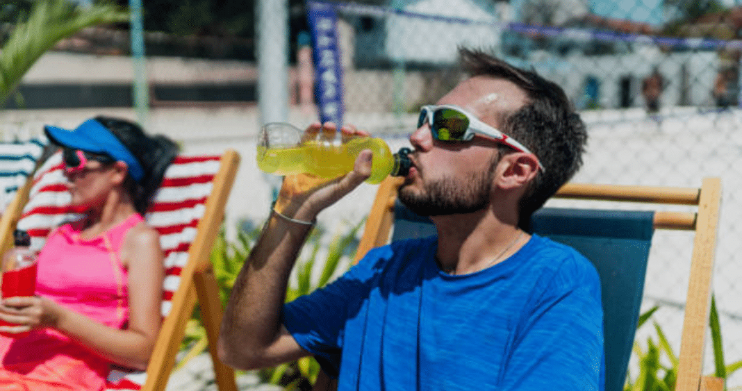 Cómo Superar la Resaca de Año Nuevo: Alternativas Saludables a las Bebidas Isotónicas