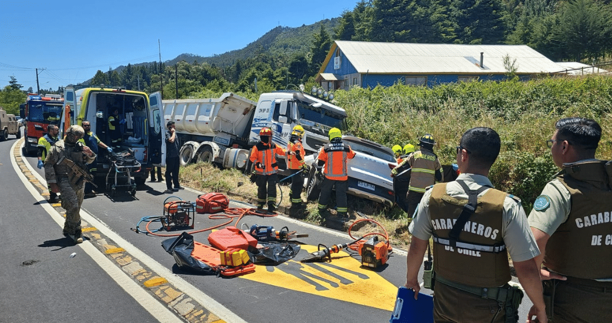 Trágico Accidente Familiar: Madre y Hijo Fallecen en Colisión en Cañete