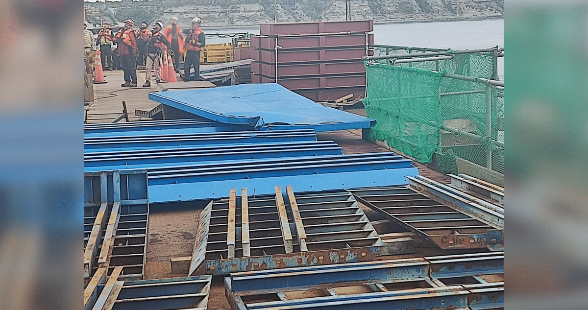 Alerta en las Obras del Puente Chacao: Caída de Estructura Pone en Riesgo la Seguridad de los Trabajadores