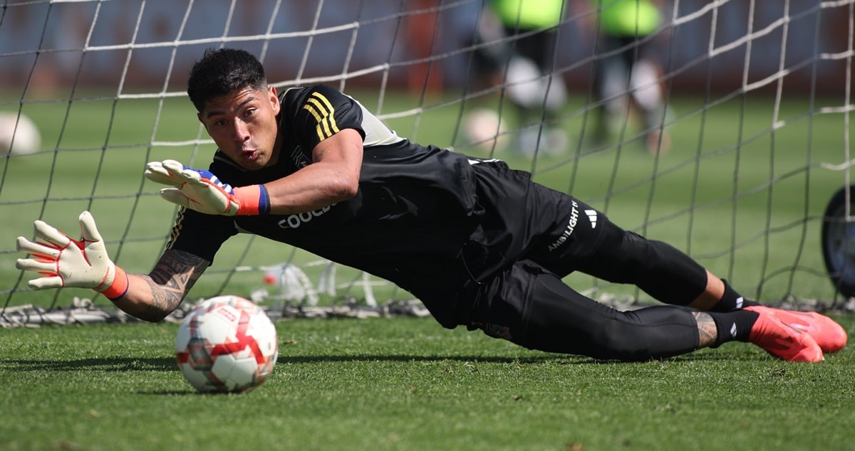 Brayan Cortés Renueva con Colo Colo: Un Portero Comprometido con el Éxito del Equipo