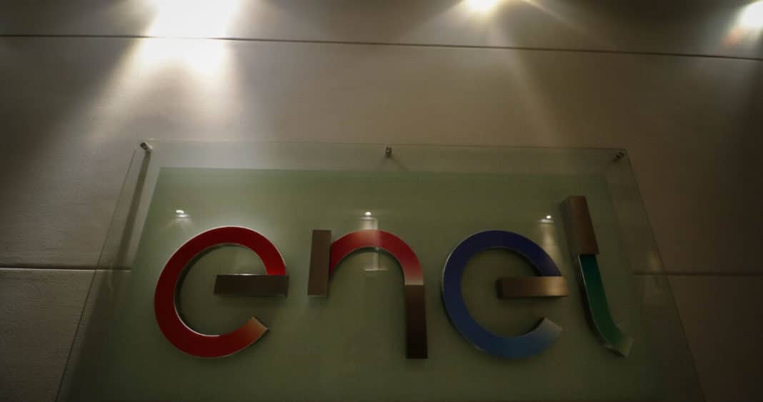 Enel Enfrenta Millonaria Multa por Apagones: Promete Acciones Legales