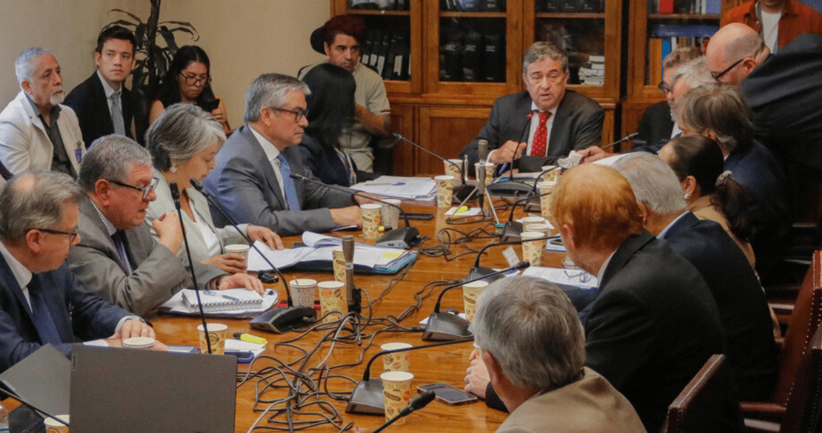 Reforma Previsional: Parlamentarios Unen Fuerzas para Alcanzar un Acuerdo Histórico