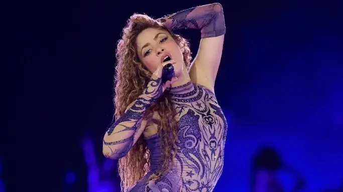 Decepción y Frustración: Fans de Shakira Enfrentan la Cancelación del Concierto en Medellín