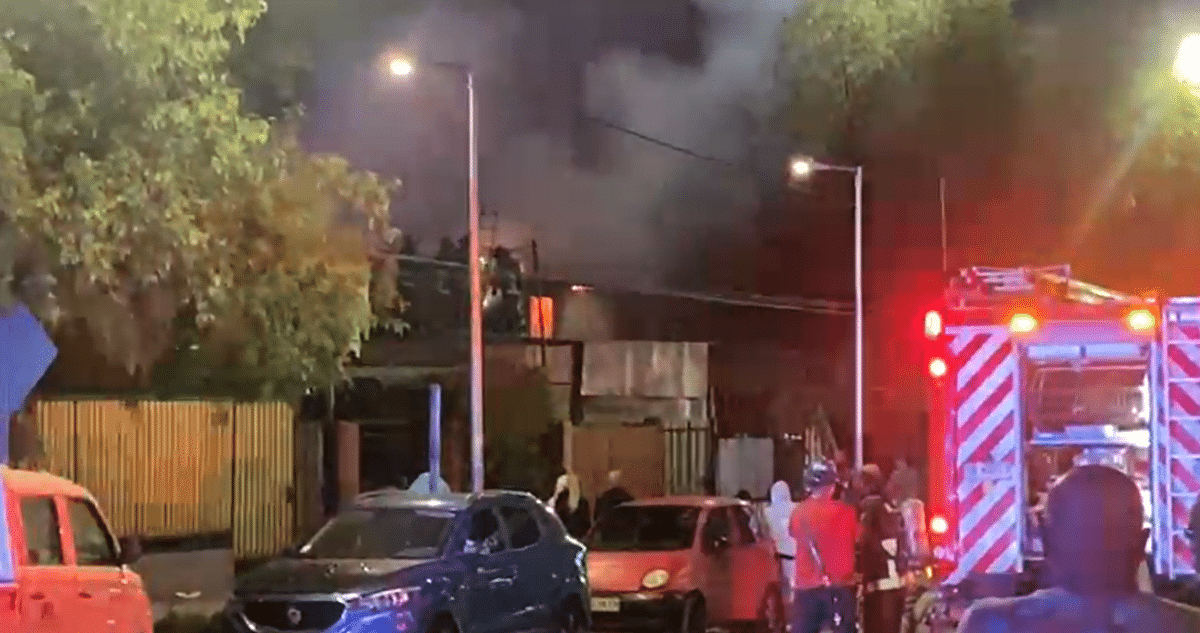 Devastador Incendio en Puente Alto: 4 Casas Reducidas a Cenizas