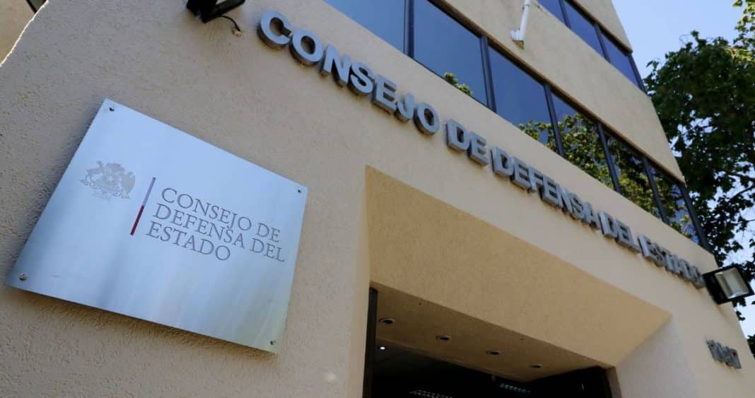 Escándalo Inmobiliario en Las Condes: CDE Presenta Querella por Fraude de  Mil Millones