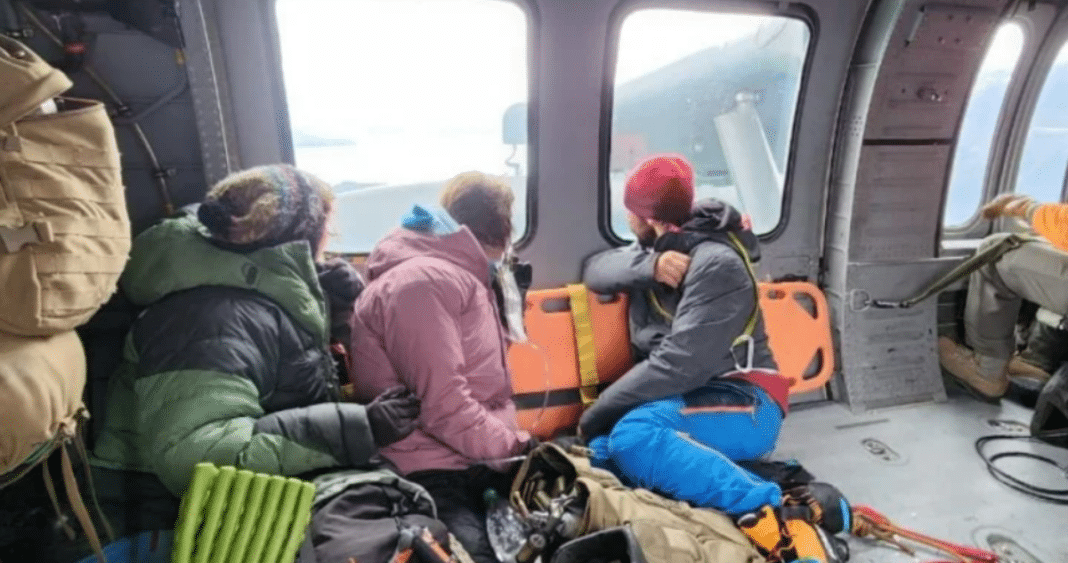 Heroica Operación de Rescate de la FACh en el Imponente Monte Fitz Roy