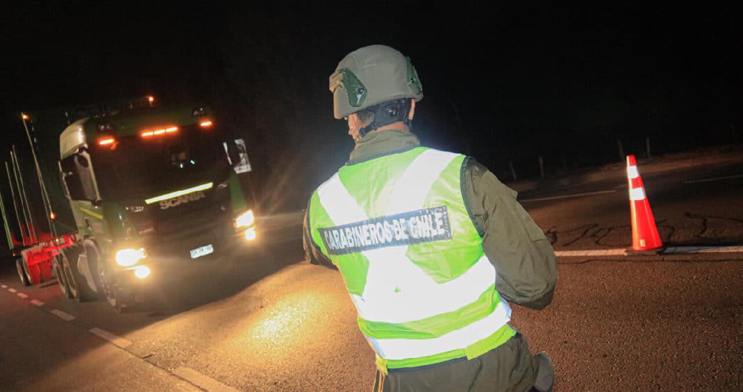 Toque de Queda Sorprende a Turistas en La Araucanía por Incendios Forestales