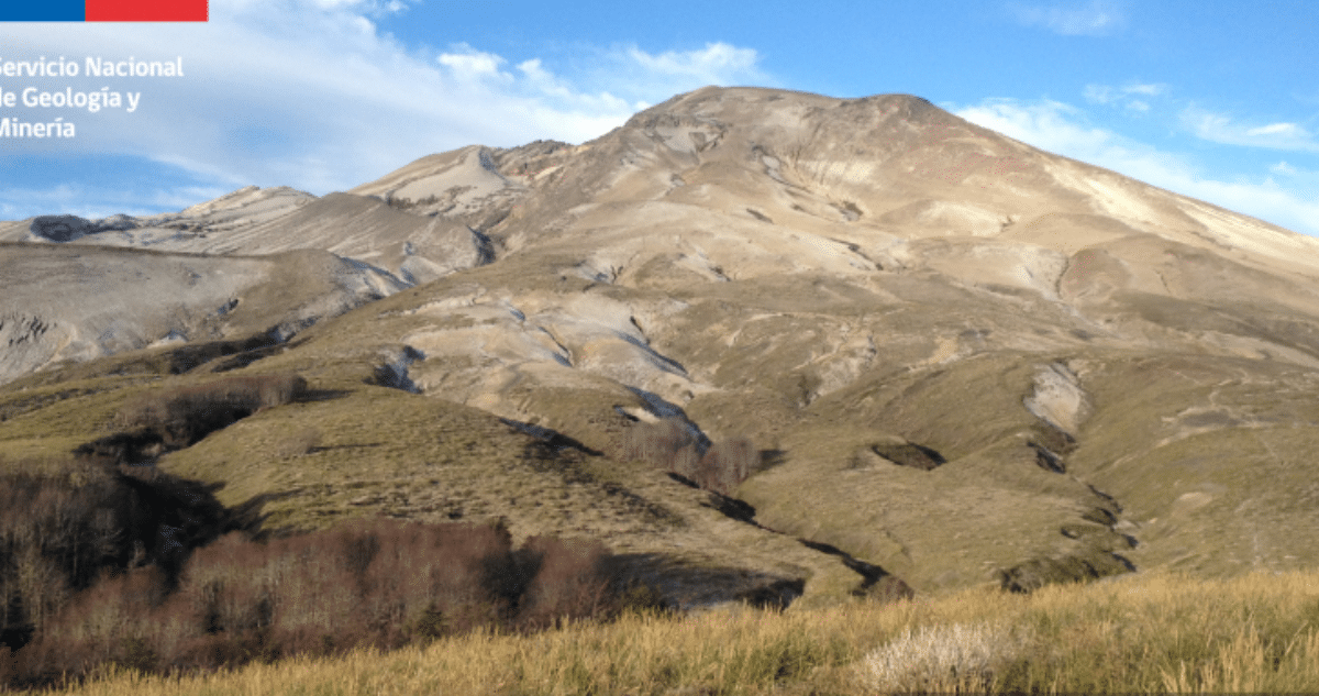 Actividad Sísmica en el Complejo Volcánico Puyehue-Cordón Caulle: Monitoreo y Análisis