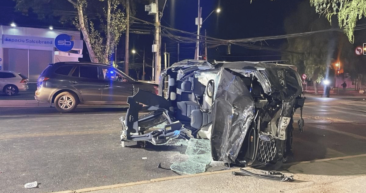 Conductor Ebrio Provoca Grave Accidente Múltiple: 8 Heridos en Las Condes