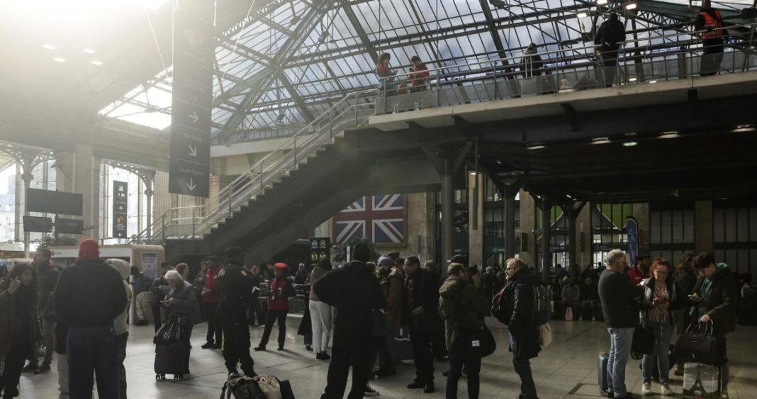 Descubren Bomba de la Segunda Guerra Mundial: Caos en la Estación de Trenes Más Transitada de Europa