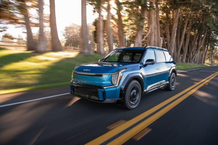 Los Kia Telluride y EV9 Destacan en Seguridad con Premios Top Safety Pick+ 2025 del IIHS