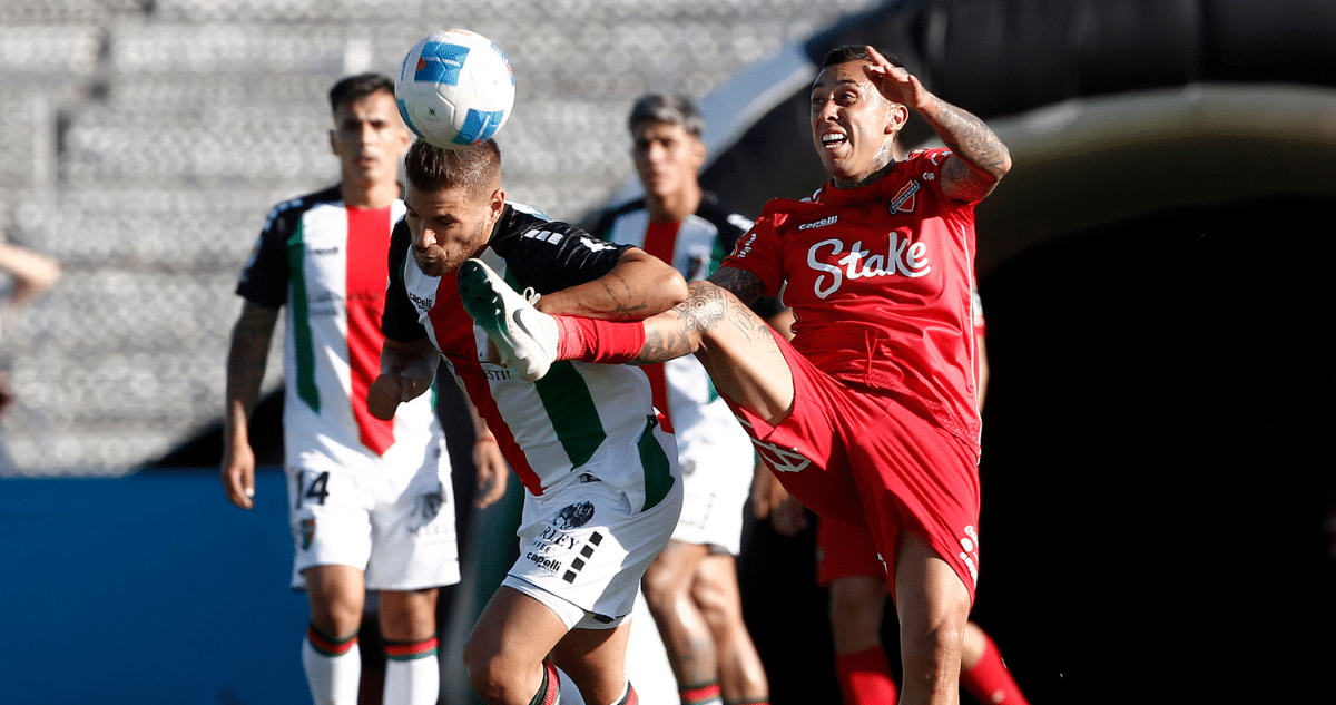 Palestino Lidera la Liga de Primera Tras Vencer a Ñublense con 10 Hombres