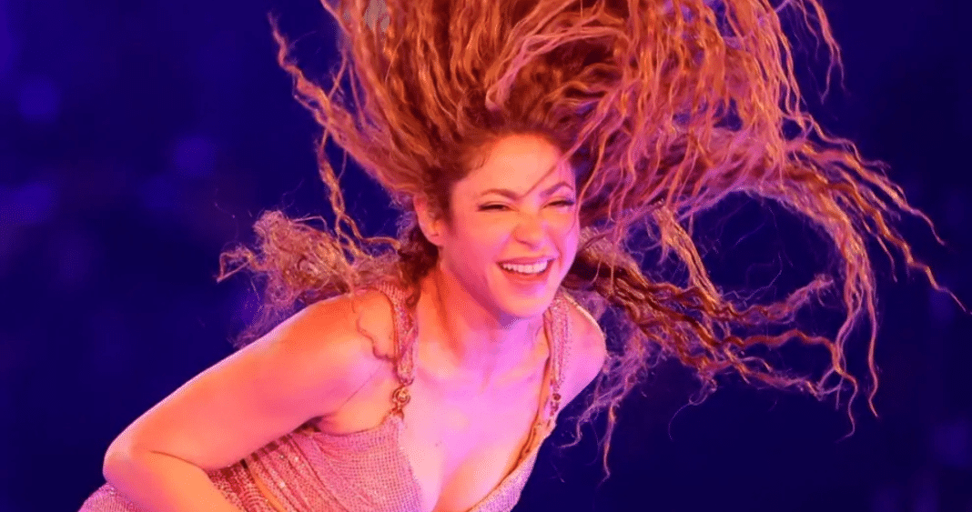 Shakira Supera Obstáculos y Brilla en su Gira Sudamericana