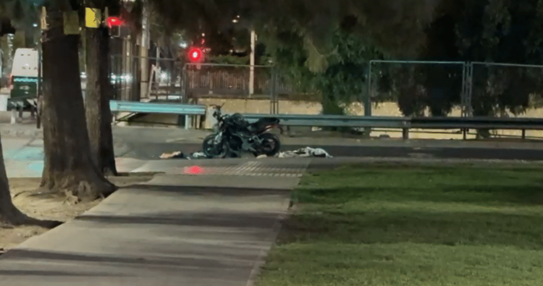 Trágico Accidente en Pedro Aguirre Cerda: Motociclista Pierde la Vida y Conductor Huye