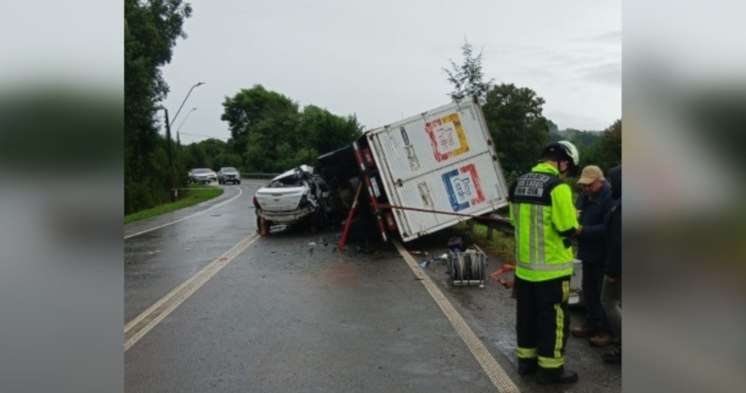 Trágico Choque en Ruta T-204: Una Víctima Mortal y Heridos Graves