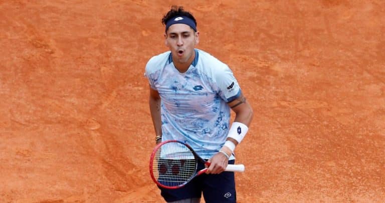 Alejandro Tabilo Sorprende a Novak Djokovic en el Masters de Montecarlo